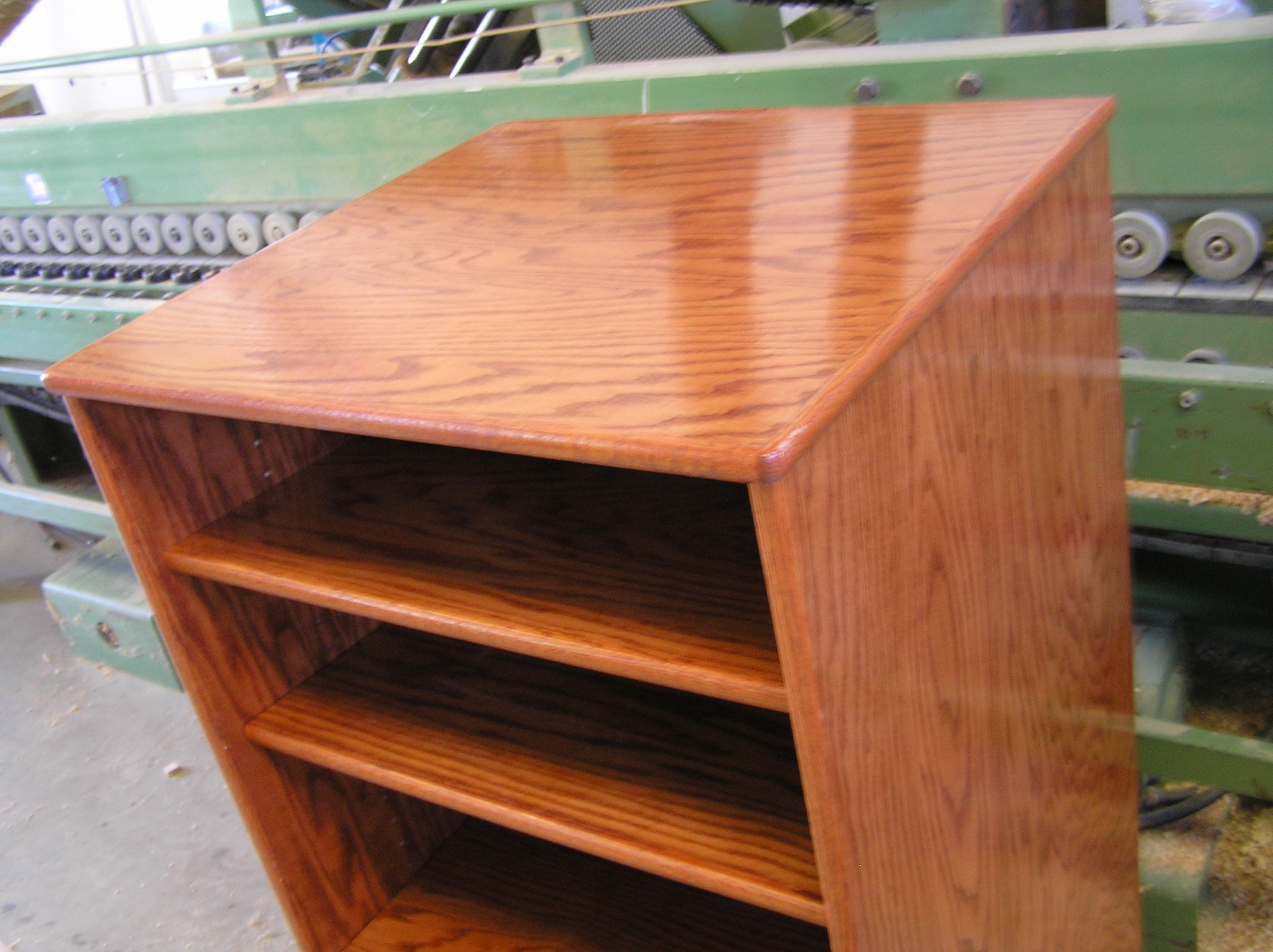 large-gunstock-oak-cabinet-003.jpg